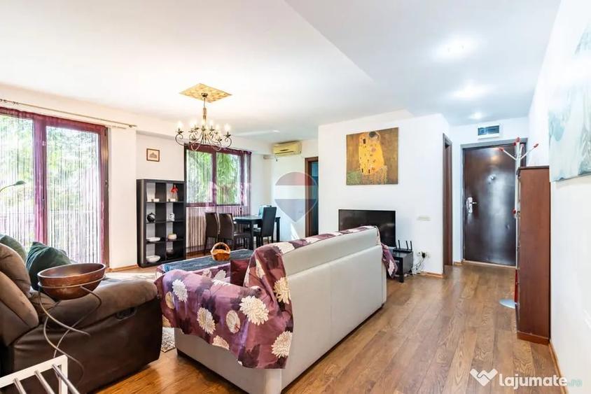 Apartament cu 3 camere semidecomandat în Central