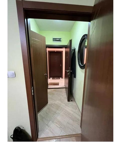 Garsonieră în Titan