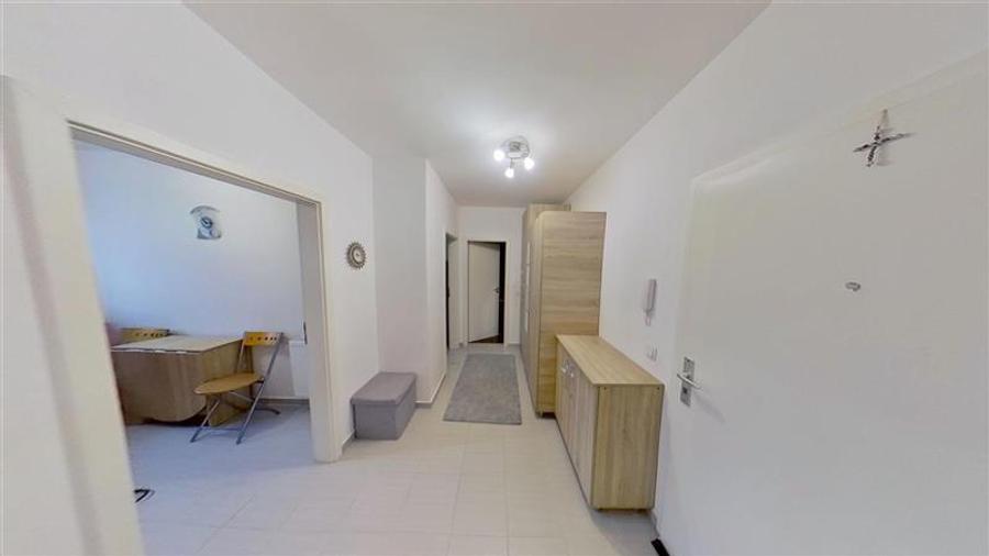 Apartament cu 2 camere decomandat în Avantgarden