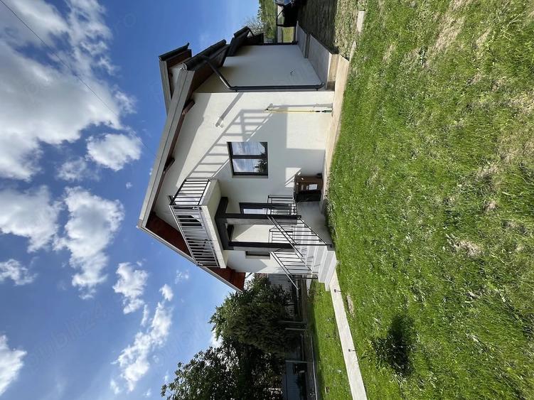 Casă cu 4 camere cu Teren 500 Mp în Holboca