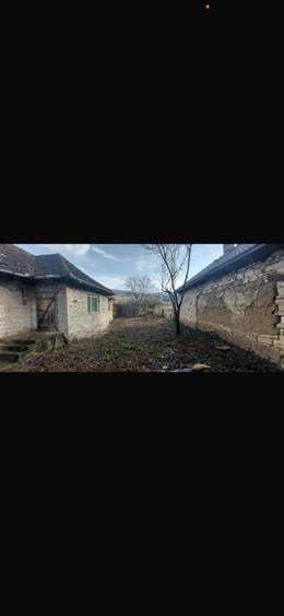 Casă individuală cu 2 camere cu Canalizare în Făureni