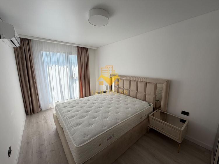 Apartament cu 3 camere semidecomandat, mobilat în Zorilor