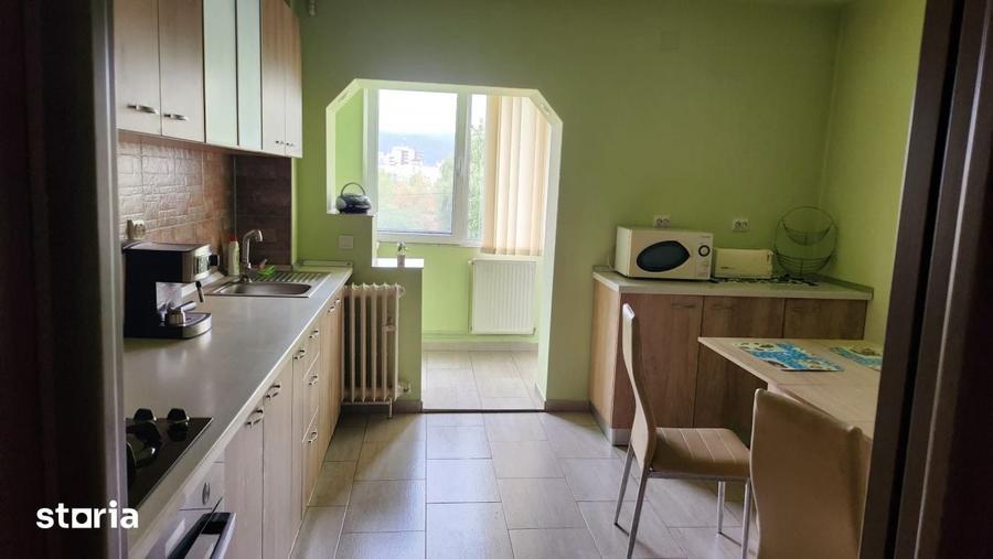 Apartament cu 3 camere în Traian
