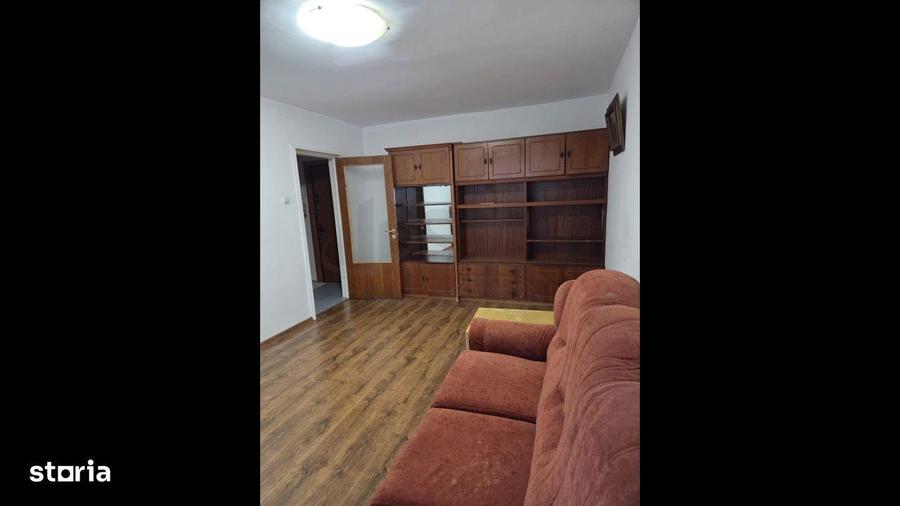 Apartament cu 3 camere decomandat în Militari — fotografia 1