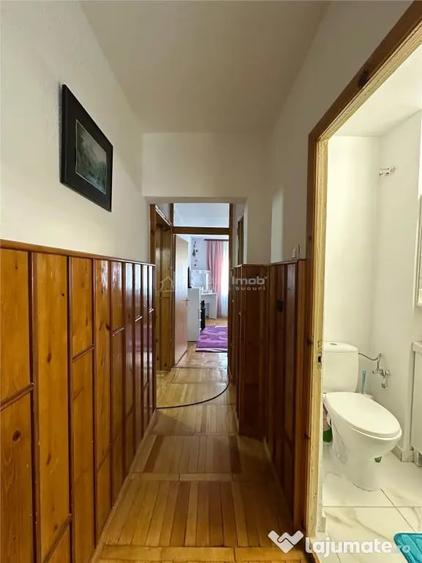 Apartament cu 3 camere decomandat în Central
