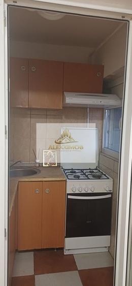 Garsonieră semidecomandată în Berceni