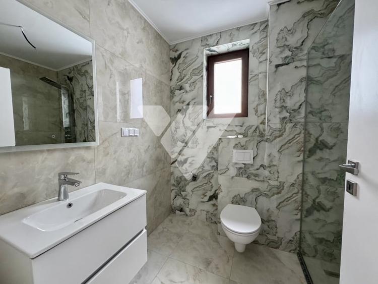 Apartament cu 3 camere decomandat în Mihai Viteazul