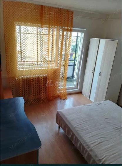 Apartament cu 3 camere decomandat în Aradul Nou