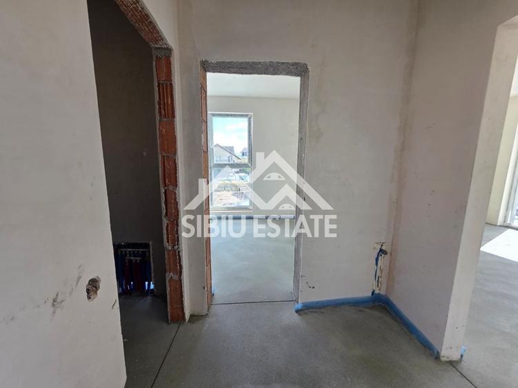 Apartament cu 2 camere decomandat în Șelimbăr
