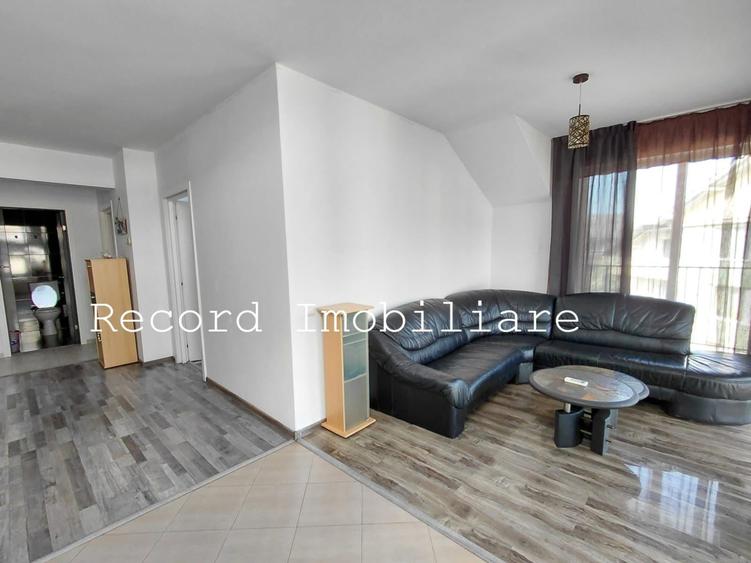 Apartament 3 camere,2 balcoane,parcare str.Florilor - 5