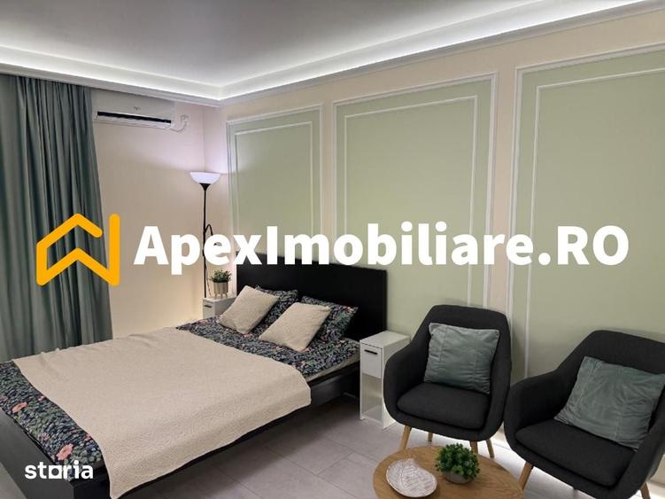 Garsonieră decomandată în Titan