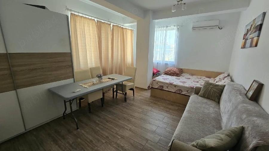 Apartament cu 3 camere decomandat în Nord