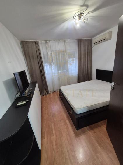 2 Camere Et.7/10 Decomandat An constructie 1980 Metrou Gorjului - 8