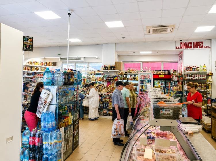 Spațiu comercial, de 25 mp, în Central