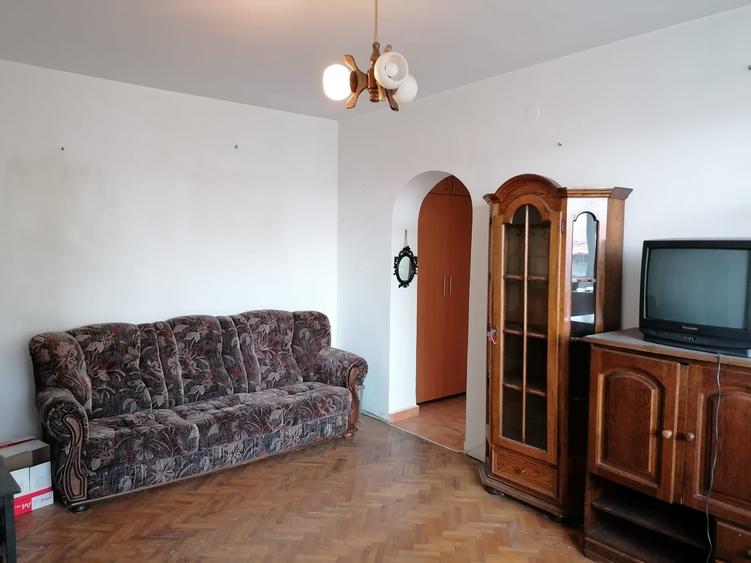 Apartament primitor cu 2 camere de închiriat | Ploiești, Str. Romană nr. 92 - 1