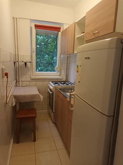 Apartament cu 2 camere decomandat în Exterior Vest