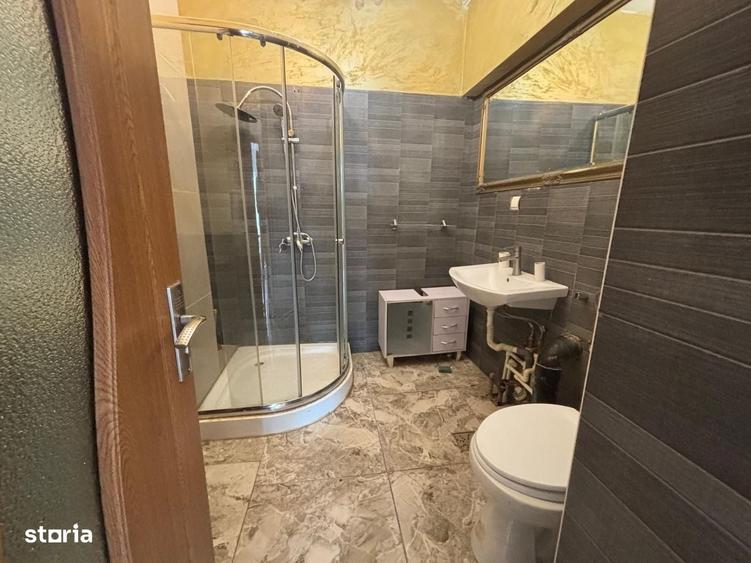 Apartament cu 3 camere decomandat în Independenței