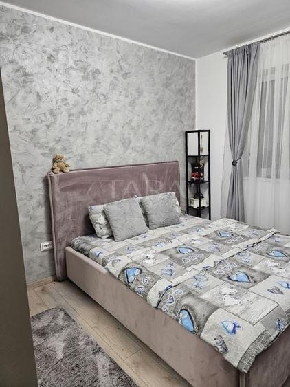 Apartament cu 3 camere decomandat, mobilat în Sânnicoară