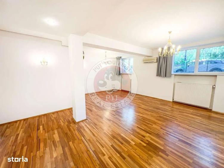 Apartament cu 5 camere semidecomandat, mobilat în Aviatorilor