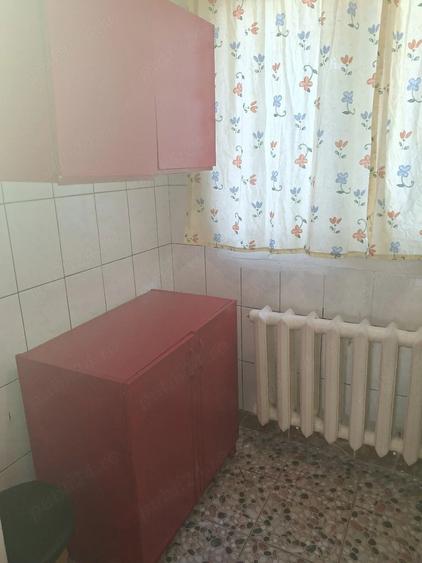 Garsonieră decomandată în Viilor