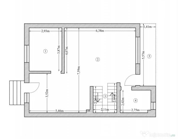 Casă cu 5 camere cu Teren 330 Mp în Central