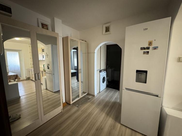 Disponibil de la 1 iulie. Apartament de inchiriat 2 camere - 3
