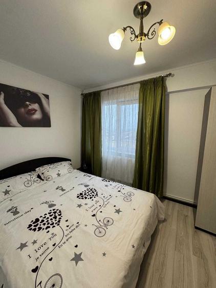 Apartament cu 2 camere decomandat în Calea București