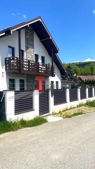 Casă individuală cu 7 camere cu Canalizare în Valea Cerbului