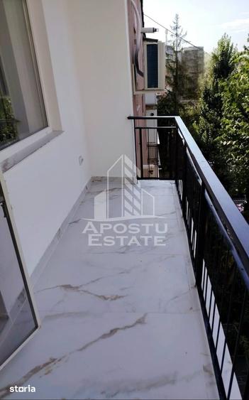 Apartament cu 3 camere decomandat în Micălaca