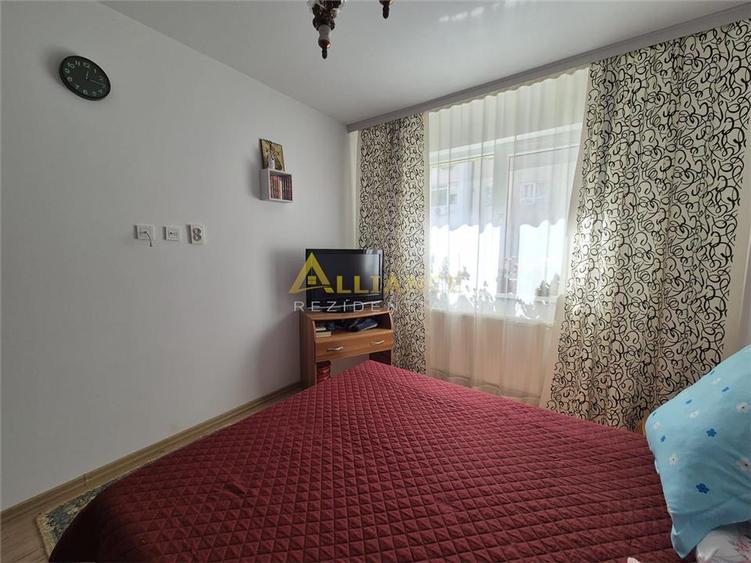 Apartament cu 2 camere decomandat în Berceni