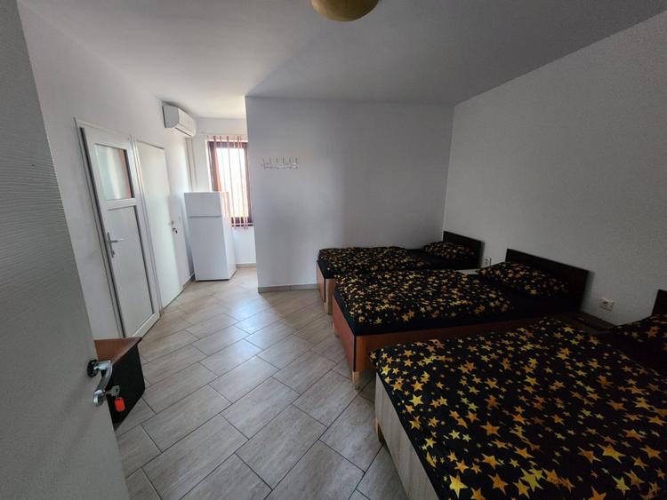 Casă individuală cu 5 camere cu Canalizare în Sânandrei