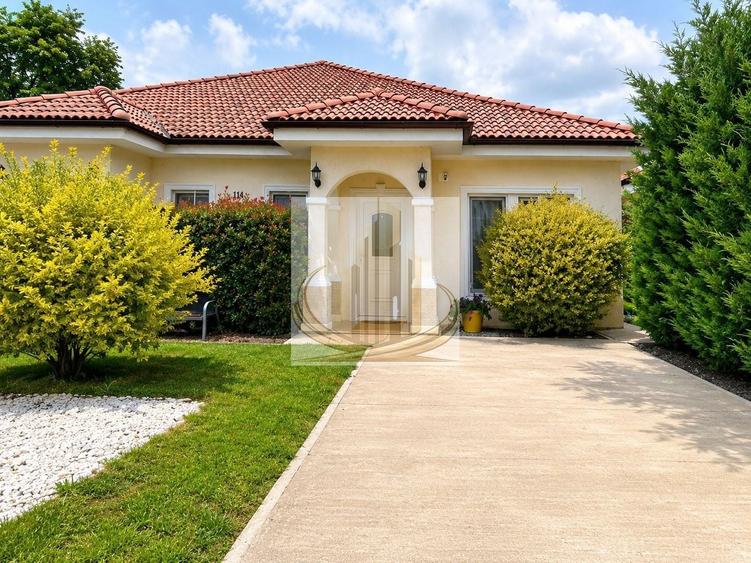 Duplex cu 3 camere cu Canalizare în Sânandrei