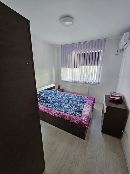 Apartament cu 2 camere decomandat în Exterior Vest
