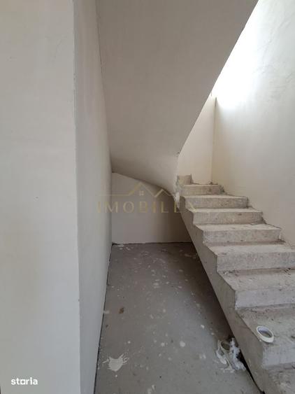 Casă cu 4 camere în Popești