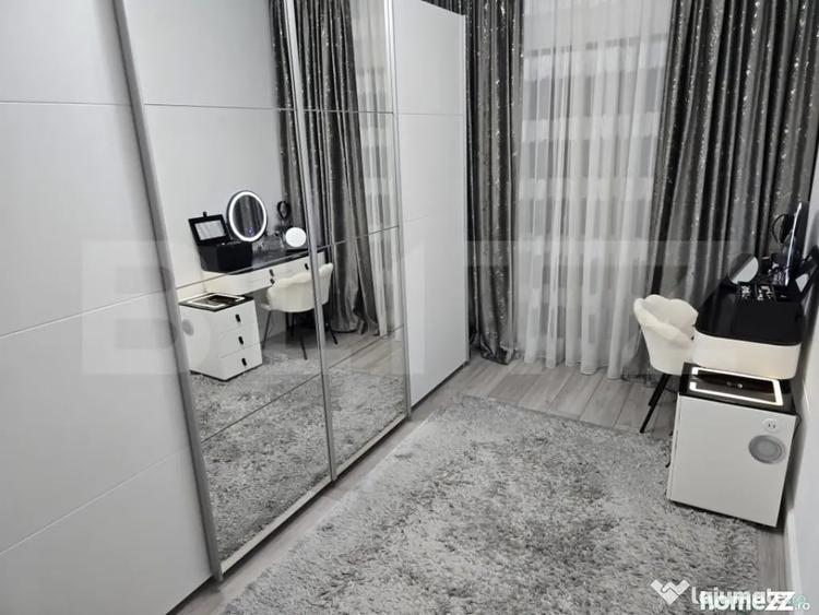 Apartament cu 3 camere decomandat în Dumbrăvița