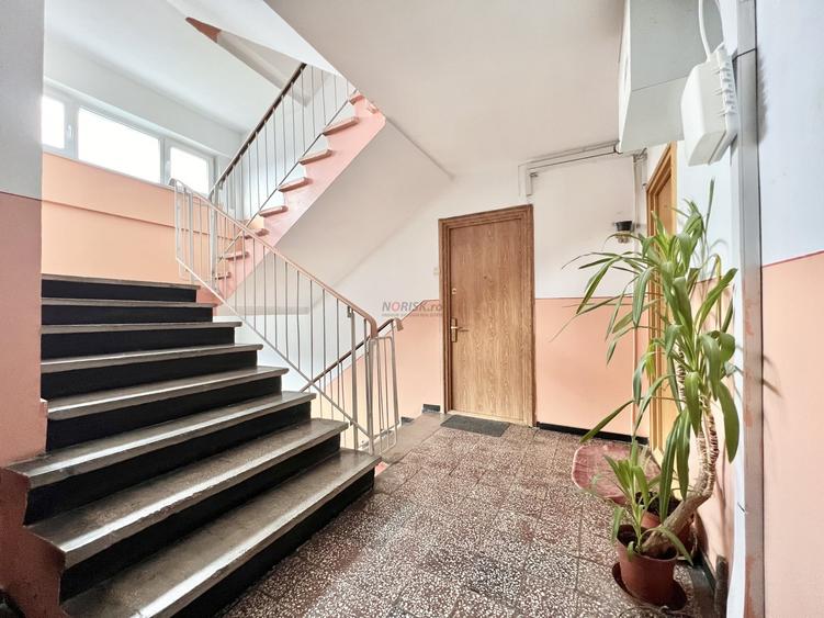 Apartament cu 3 camere decomandat în Titulescu