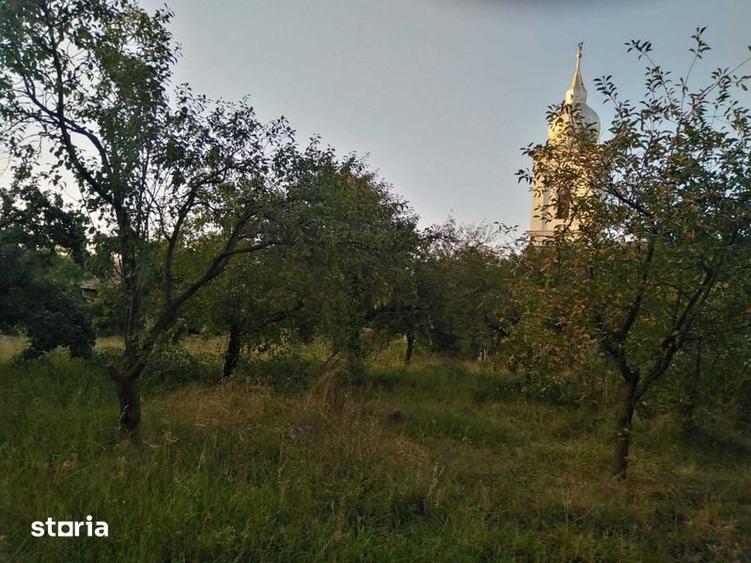 Teren de 1600 mp, în Tureni