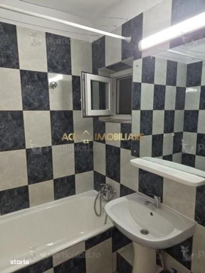 Apartament cu 3 camere în Ciupercenii Noi