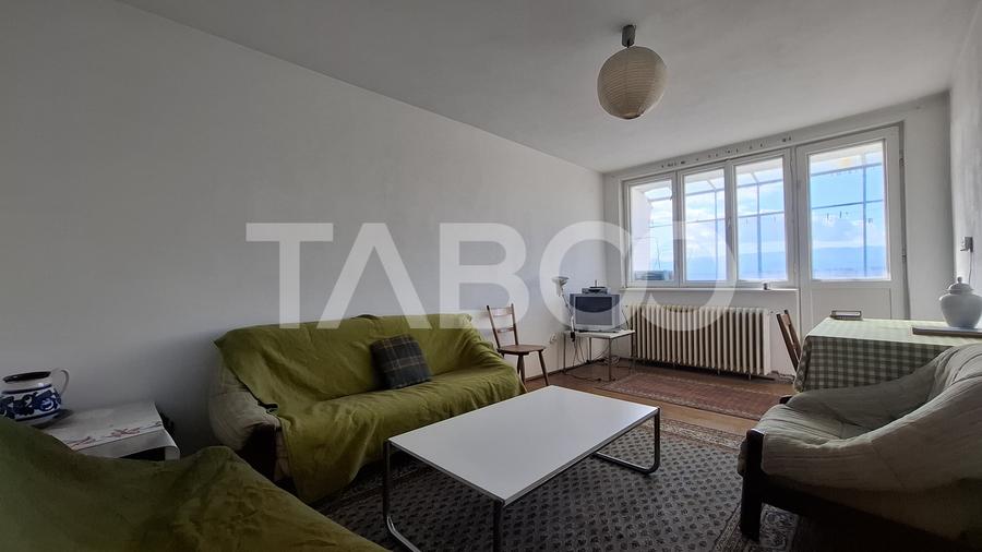 Apartament cu 3 camere decomandat, mobilat în Mihai Viteazul