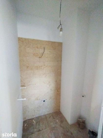 Casă cu 5 camere cu Teren 617 Mp în Snagov