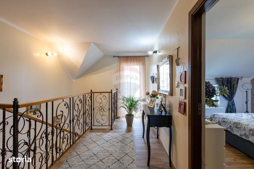 Casă cu 4 camere cu Teren 144 Mp în Măgura