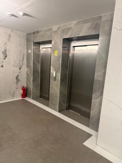 Apartament cu 3 camere decomandat în Mihai Bravu