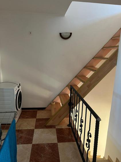 Casă cu 5 camere cu Canalizare în Ovidiu