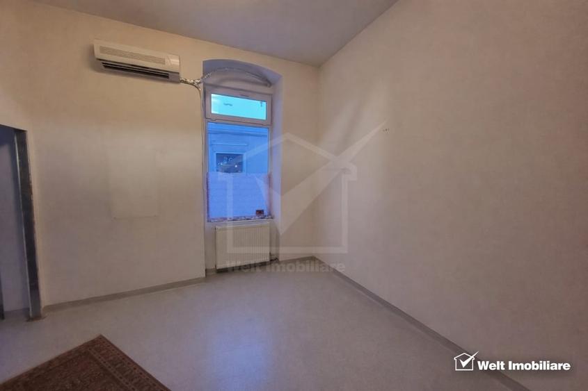 Casă individuală cu 4 camere cu Canalizare în Central