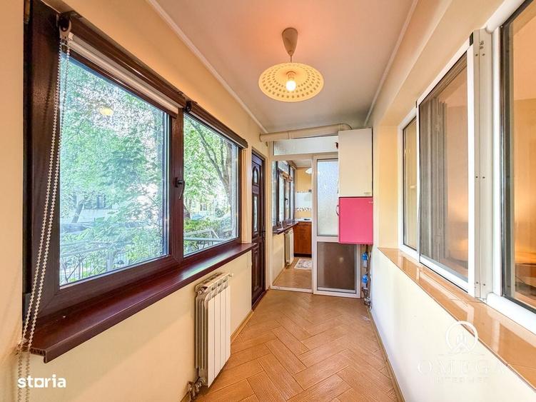 Apartament cu 2 camere decomandat în Nicolina