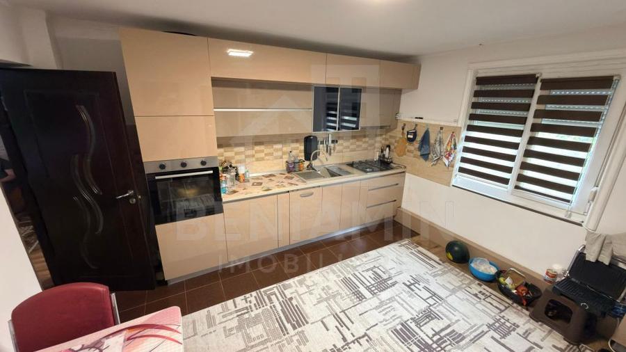 Casă cu 4 camere cu Teren 484 Mp în Popoveni