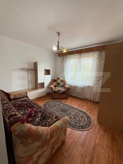 Apartament cu 3 camere decomandat, mobilat în Unirii