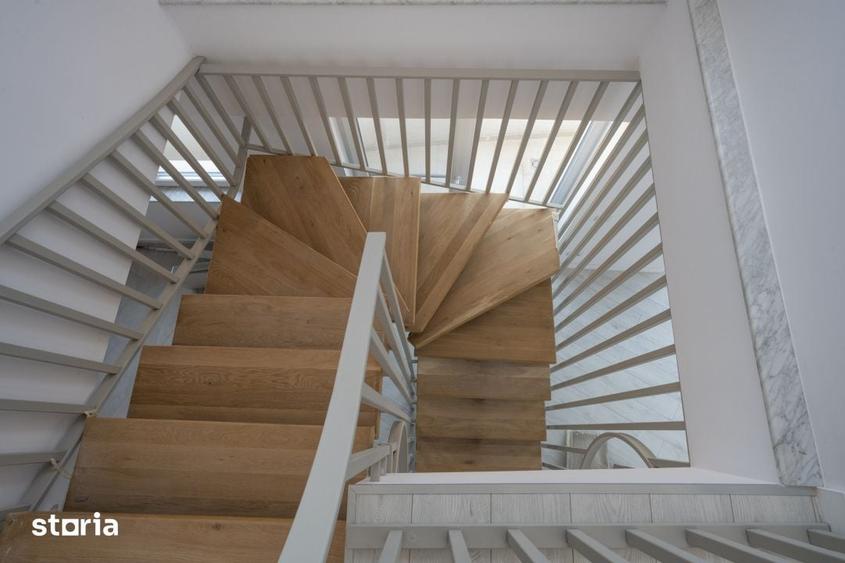 Apartament cu 6 camere în Vitan
