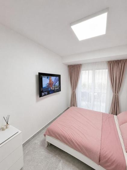 Apartament cu 3 camere decomandat în Lipovei