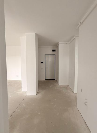 Apartament cu 3 camere decomandat în Turnișor